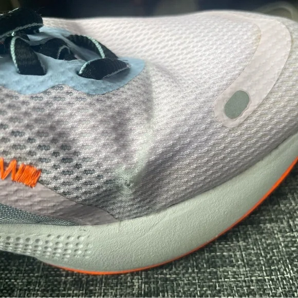 Nike Pink and Black React Escape Run - Picture 7 of 7